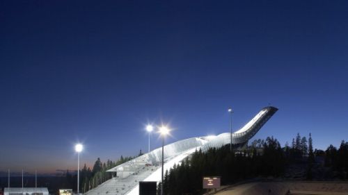 Il salto con gli sci fa tappa nella 'Mecca' di Holmenkollen [Presentazione]