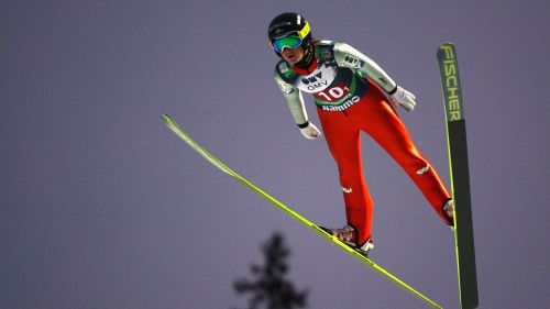 Brutta caduta di Jacqueline Seifriedsberger a Hinterzarten