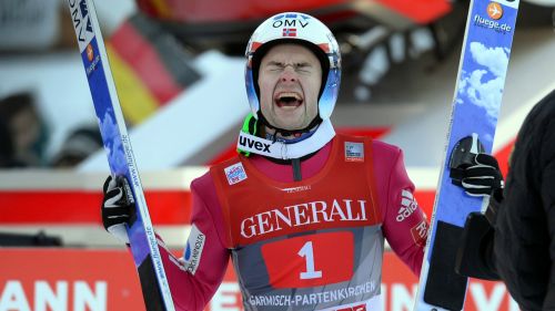 Anders Jacobsen risorge a Garmisch Partenkirchen, lotta infuocata per la Tournée