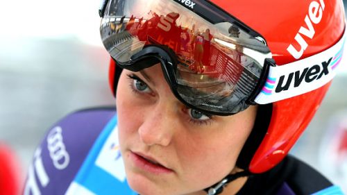 Carina Vogt vince la seconda gara di Hinzenbach, è sfida con Iraschko per la Coppa del Mondo
