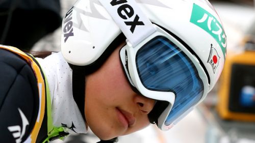 Sara Takanashi vince la prima di Ljubno, Iraschko resiste. Hendrickson torna sul podio