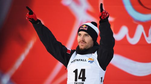 Akito Watabe trionfa nella finale di Oslo dove Alessandro Pittin chiude terzo con una splendida rimonta