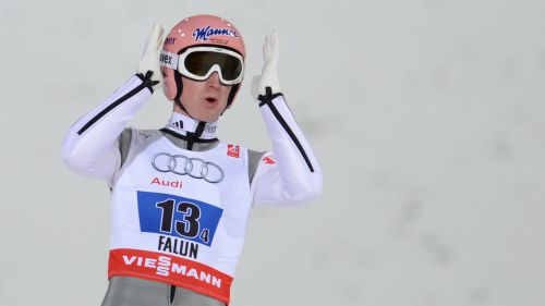 Severin Freund si impone per 3 decimi a Holmenkollen e respinge l'assalto di Peter Prevc
