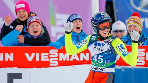 Daniela Iraschko-Stolz firma il bis a Planica, Takanashi superata di un soffio