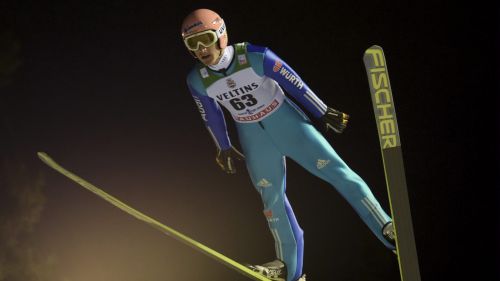 Severin Freund vince a Kuopio, Kraft diventa pettorale giallo. In 3 per la Sfera di cristallo