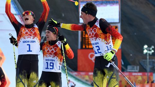 Tripletta della Germania nella gundersen di Oberwiesenthal, decimo Samuel Costa