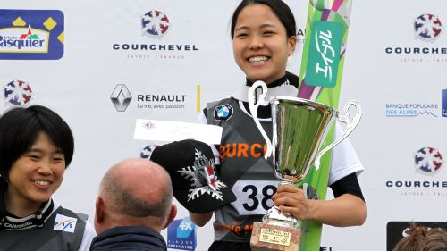 Sara Takanashi realizes the "Royal Flush" and brings his 11-game winning streak