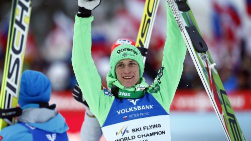 Peter Prevc più forte anche del vento. Sua la pazza gara di Trondheim