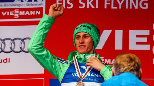Peter Prevc torna a volare. Sua la seconda gara di Vikersund, superato Primoz Peterka