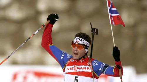 The 'epic duel between Bjrndalen Poire and inflames the mass start in Antholz. Among women monologue Glagow
