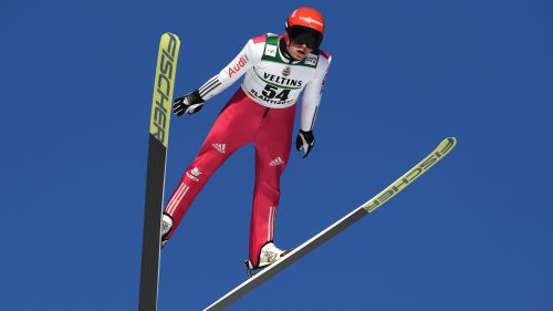 Frenzel e Rydzek si sfidano per l'oro. Pittin in caccia di un piazzamento di prestigio