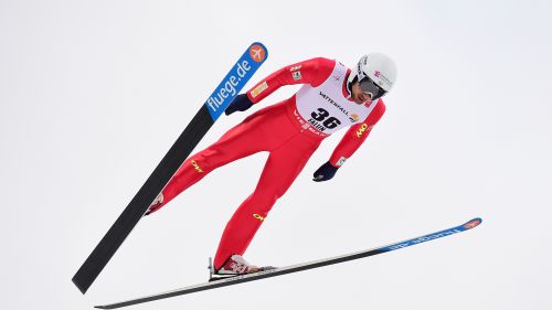 Francia in testa dopo il salto della team sprint