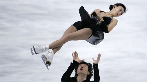 Equilibrio sovrano nel corto coppie del Trophèe Eric Bompard. Pang/Tong in testa