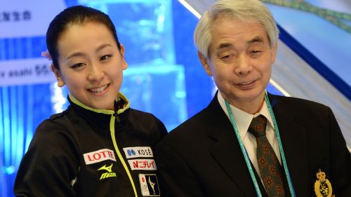 Mao Asada egugalia Irina Slutskaja vincendo la quarta finale del Grand Prix della carriera