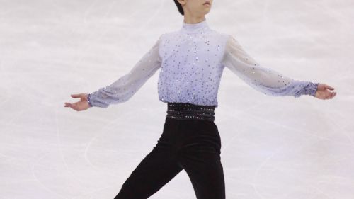 Yuzuru Hanyu presenterà programmi 'leggermente semplificati' nel NHK Trophy