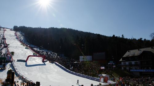 Frida Hansdotter apre lo slalom di Maribor. Holdener parte col 2, Shiffrin pesca il 5, Irene Curtoni col 9, Gut 32