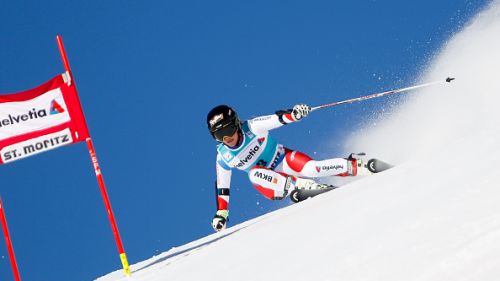 Lara Gut guida la giovanissima squadra svizzera nell'ouverture di Soelden