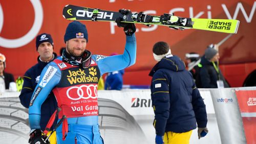 Svindal does not throw the sponge: "Going back to skiing in August"