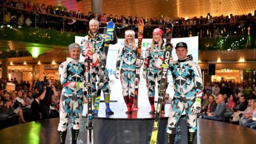 L'Austria dello sci alpino diventa nero-azzurra. Ecco le tute per la stagione 2016-2017