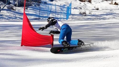 The high temperatures put the organizers of the Piancavallo snowboard World Cup stage in difficulty