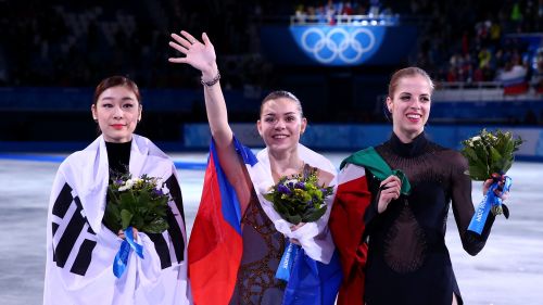 Carolina Kostner è di bronzo nella gara delle polemiche! Vince Sotnikova davanti a Kim