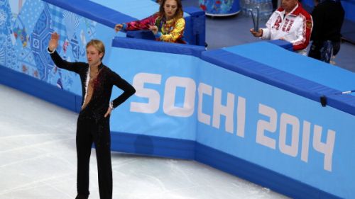 Colpo di scena durante il programma corto maschile: si ritira Plushenko