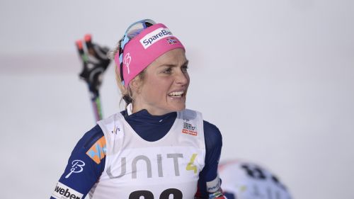 Johaug domina l’inseguimento conclusivo e si aggiudica il Ruka Triple