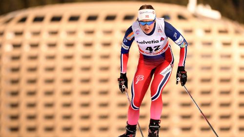 Østberg sorprende Johaug e vince l’inseguimento di Lenzerheide