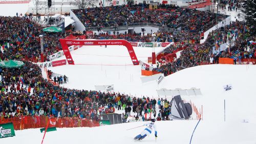Slalom on the complete Ganslernhang the KitzbÃ¼hel weekend