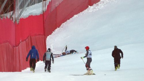Valentin Giraud Moine si è rotto entrambe le gambe in seguito alla caduta nella Discesa di Garmisch-Partenkirchen