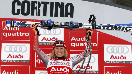 Great classical for girls with the Cortina d'Ampezzo downhill