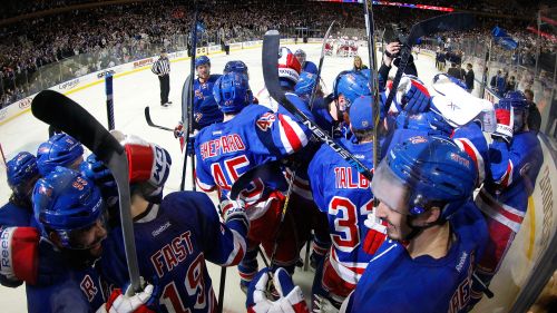 NHL: è tempo di finali di Conference. Anaheim-Chicago e Rangers-Tampa Bay il menu