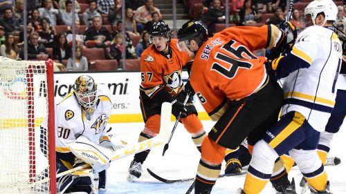 NHL - Ducks e Lightning ritrovano la via del goal e vincono
