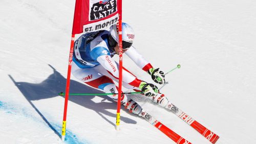 The eight Swiss gigantism for the 'opening of Soelden