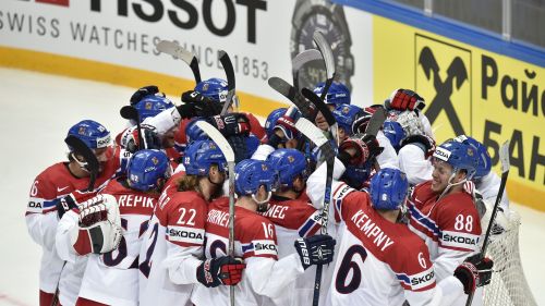 Mondiali: flop Russia all'esordio, Canada e Slovacchia vincono e convincono