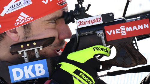 Peiffer wins the 'Pursuit, Fourcade makes 19 cups of specialty. Windisch excellent sixth