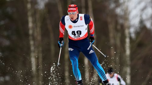 Alexander Legkov e Yulia Tikhonova trionfano nelle distance a tecnica libera di Saariselkae