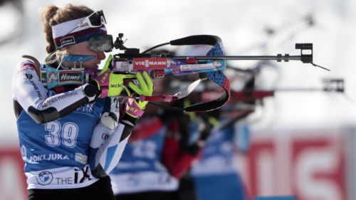 LIVE from Oestersund for the women's Sprint: Eckhoff challenges Davidova for the yellow bib, blue ready to attack