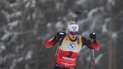 LIVE from Oberhof: Roeiseland starts in front of everyone in the women's pursuit, Wierer 9a at 30 