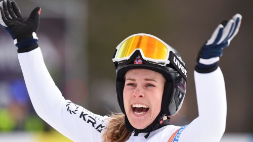 Ida Marie Hagen è la nuova regina della combinata, sua la Coppa del Mondo dopo una rimonta folle, Riiber torna e stravince