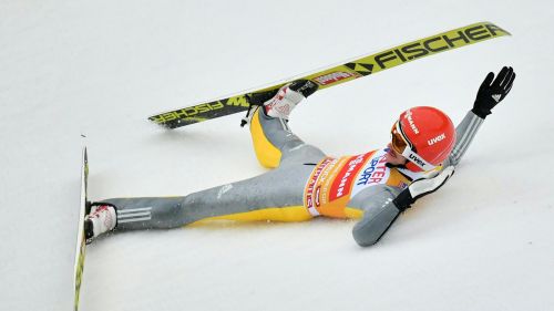 La Coppa del Mondo vola a Bad Mitterndorf, assente Richard Freitag