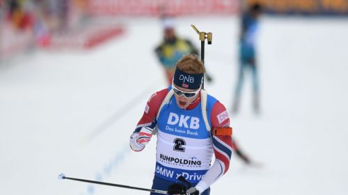 Johannes Bø batte Martin Fourcade nella Mass di Ruhpolding e completa il Grande Slam