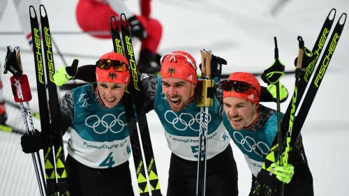 Tripletta tedesca nella competizione su Large Hill, italiani nelle retrovie