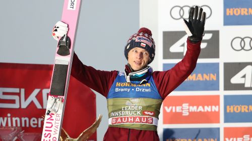 Dawid Kubacki defeats Kobayashi in a star duel and signs the brace in Titisee-Neustadt