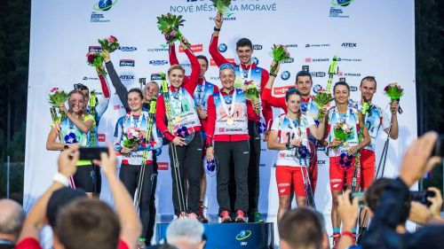 Russia triumphs in the mixed relay of the World Cup