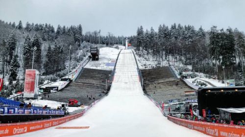 Kamil Stoch vince l'equilibrata qualificazione di Willingen