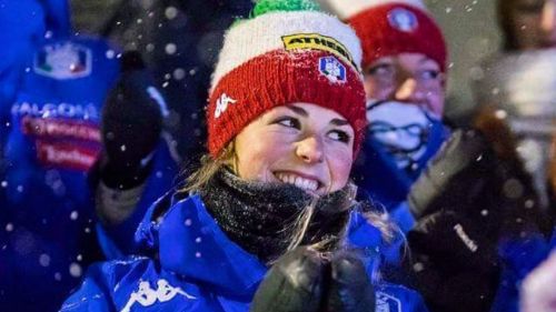 The blue quartet for the Kontiolahti women's relay: there is Lardschneider, out Gontier