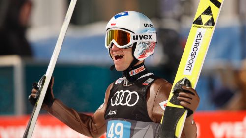 Kamil Stoch and Ryoyu Kobayashi triumph in Engelberg and send signals for the Tourn and