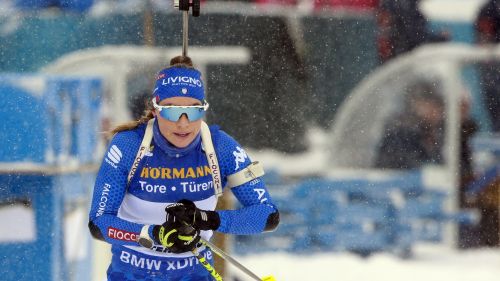 LIVE from Le Grand Bornand the third women's Sprint of the season, Dorothea Wierer defends the yellow bib