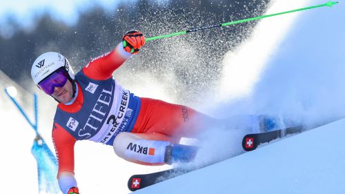 Tumler da urlo nella prima manche del gigante di Beaver Creek, Odermatt deve inseguire, Della Vite miglior azzurro